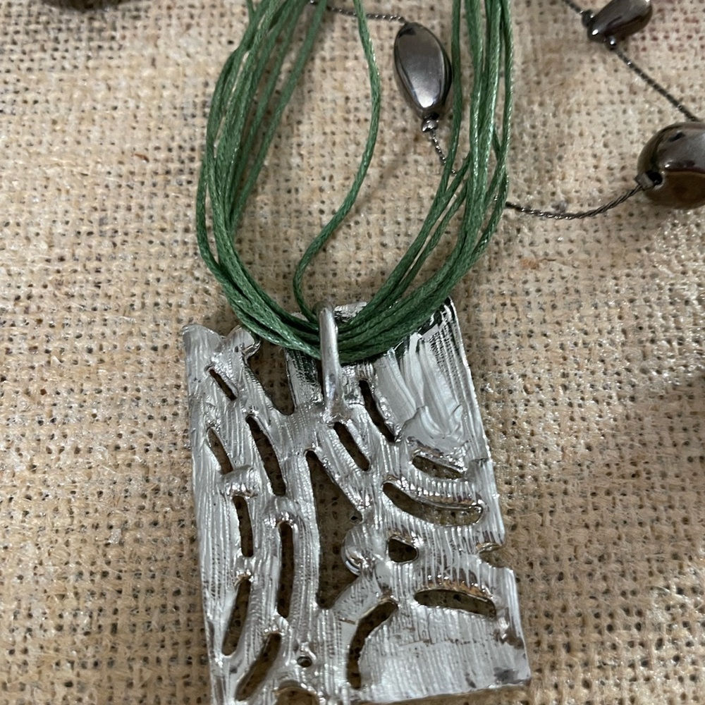 Jewelry Lot - Picture 10 of 11